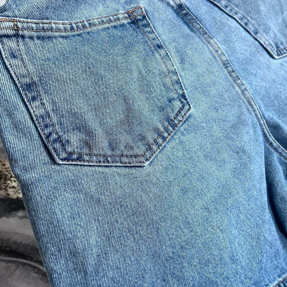 Zara high rise Light Blue Denim summer Shorts size 2 (some stain ) - Picture 4 of 6